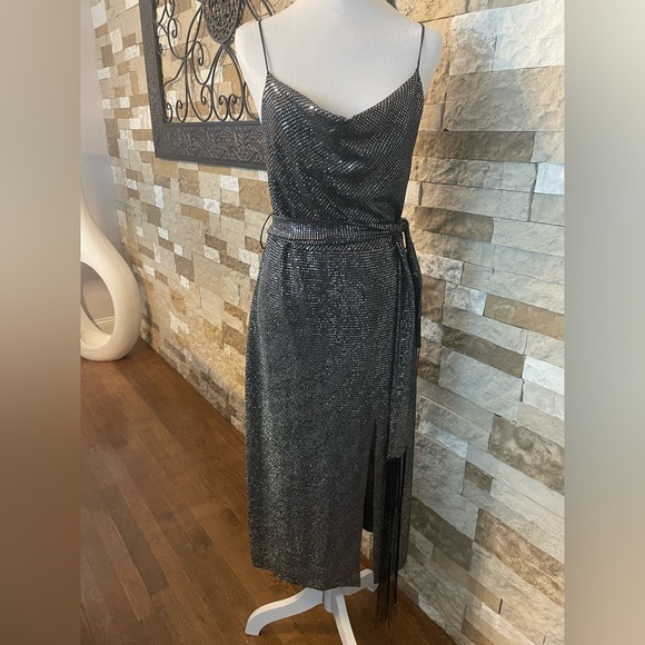 Zara Elegant Black Evening Dress - Picture 3 of 7